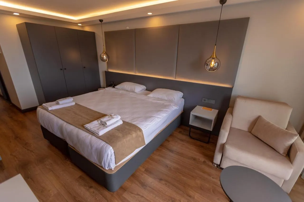 טראבזון Santana Otel מלון
